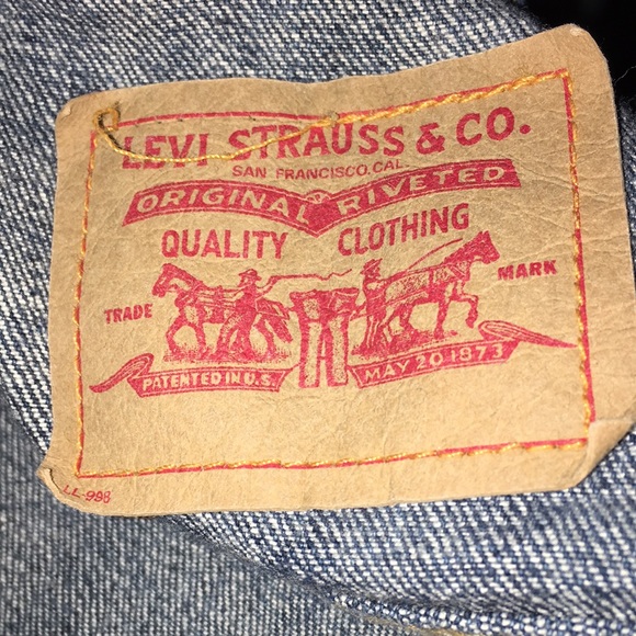 Levi’s Embroidered Denim Jacket Floral Heart‎ Jr Size Large - Picture 8 of 12